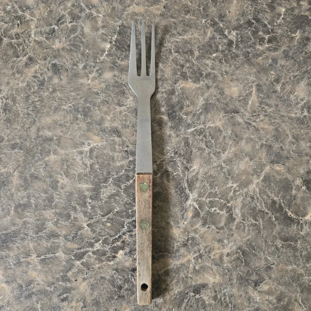 Vernco Granny 3 Prong Tine Meat Serving Fork Wood 9